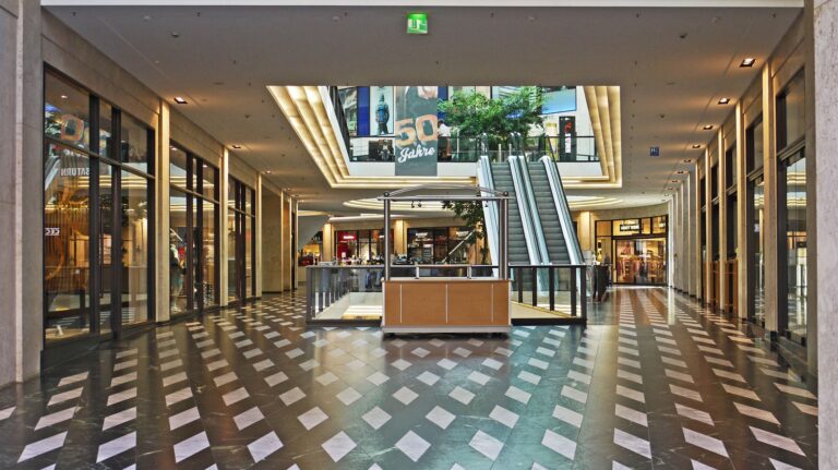 Noticias 18 retailsavills
