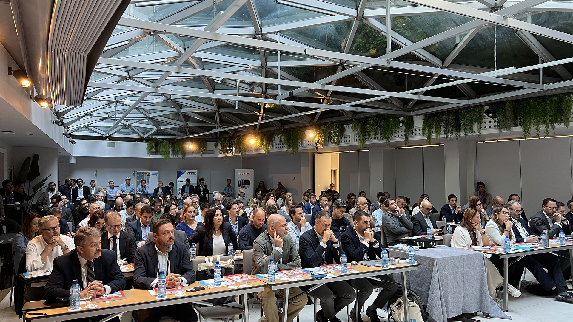 Sala_Construcción_de_Data_Centers_Madrid_25_Septiembre_2025_Grupo_Vía