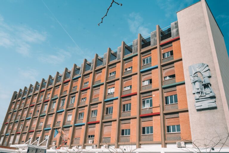 Noticias 3 LG y Escuelas San Jose