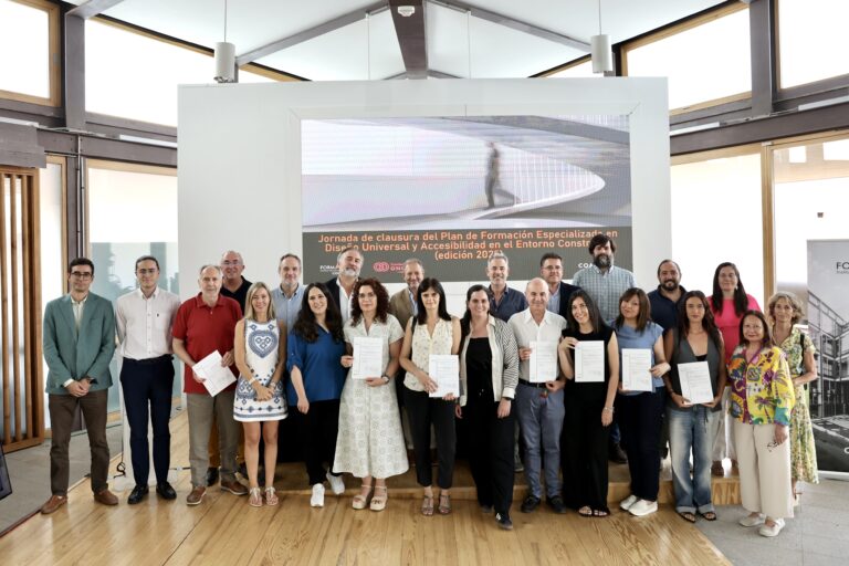 Foto familia clausura curso
