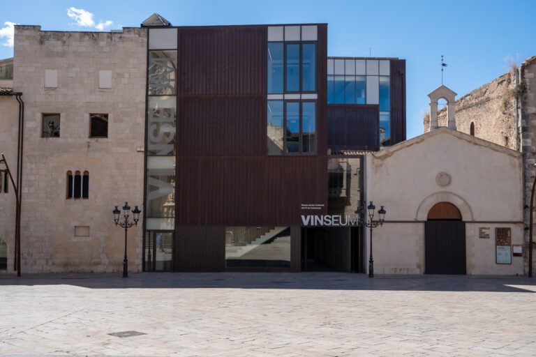 LG Vinseum