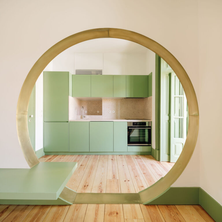 Noticias 9 Manuel Tojal Architects renueva dos apartamentos históricos en Picoas, Lisboa